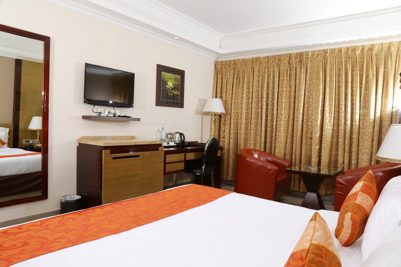 Hotel Bonanza Alappuzha Luaran gambar