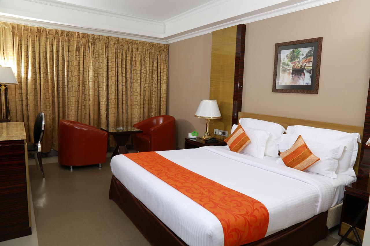 Hotel Bonanza Alappuzha Luaran gambar