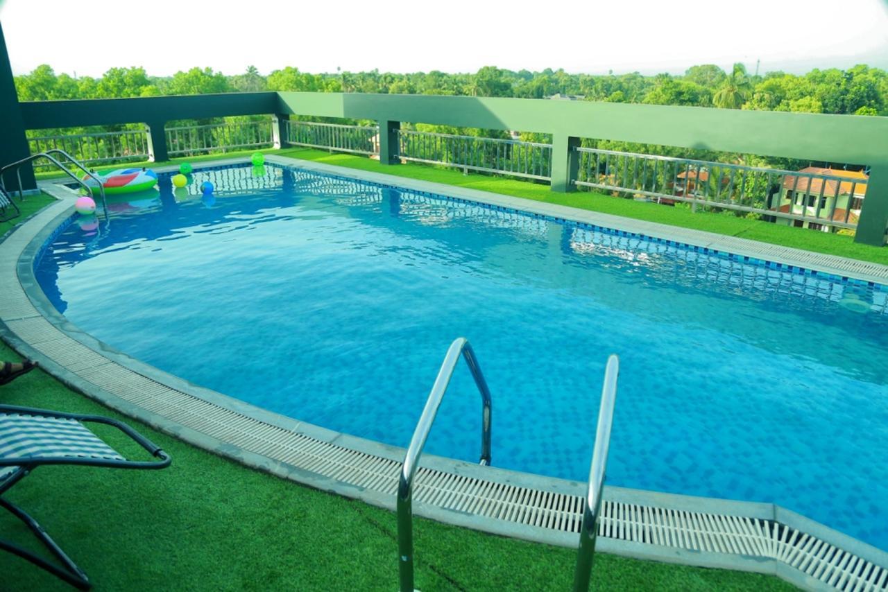 Hotel Bonanza Alappuzha Luaran gambar